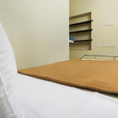 Spot On Jayalakshmi Residency Non Ac Hotell Kovilpatti Exteriör bild