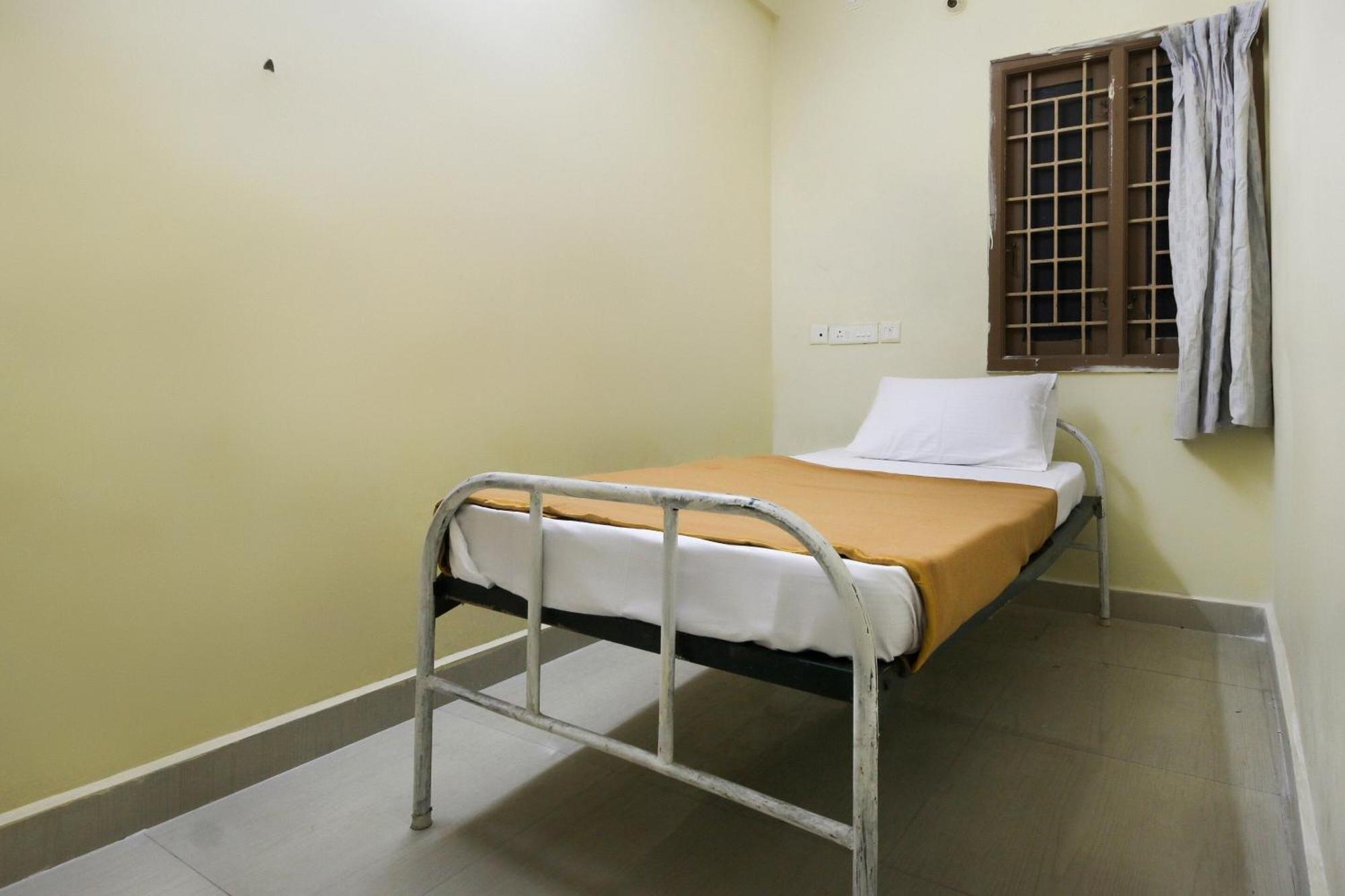 Spot On Jayalakshmi Residency Non Ac Hotell Kovilpatti Exteriör bild