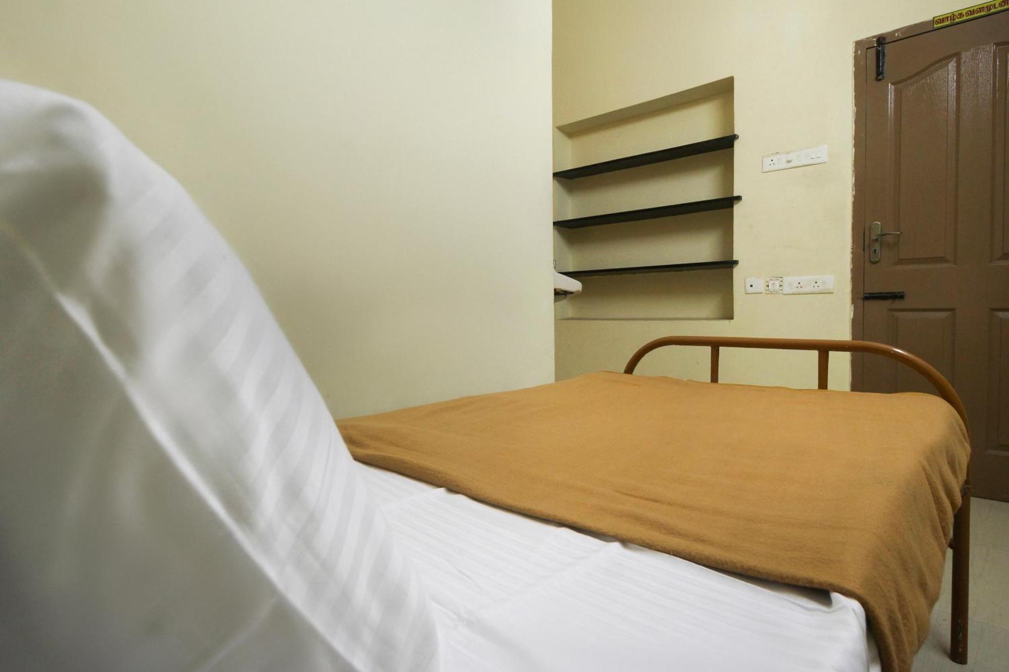 Spot On Jayalakshmi Residency Non Ac Hotell Kovilpatti Exteriör bild