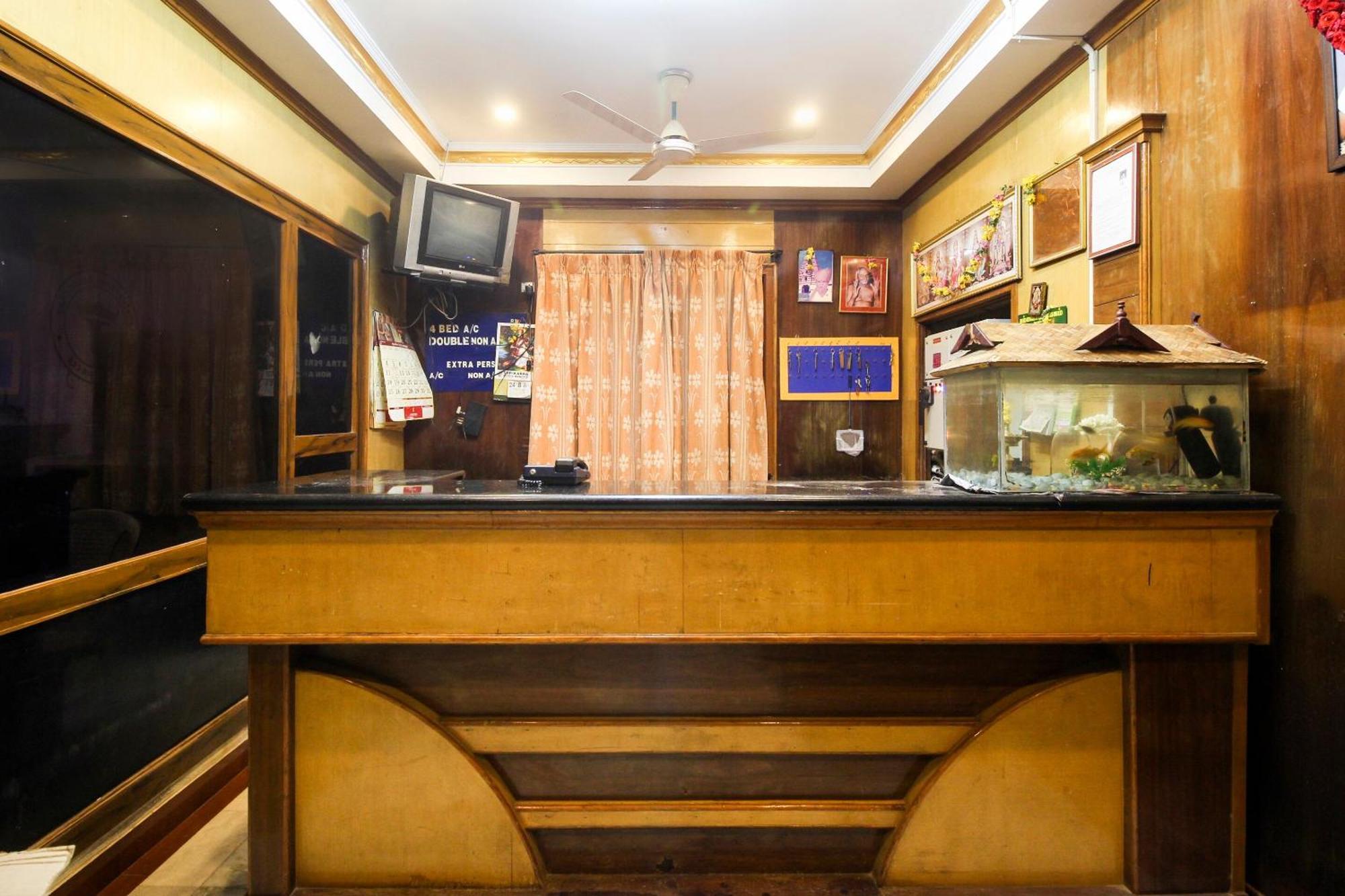 Spot On Jayalakshmi Residency Non Ac Hotell Kovilpatti Exteriör bild