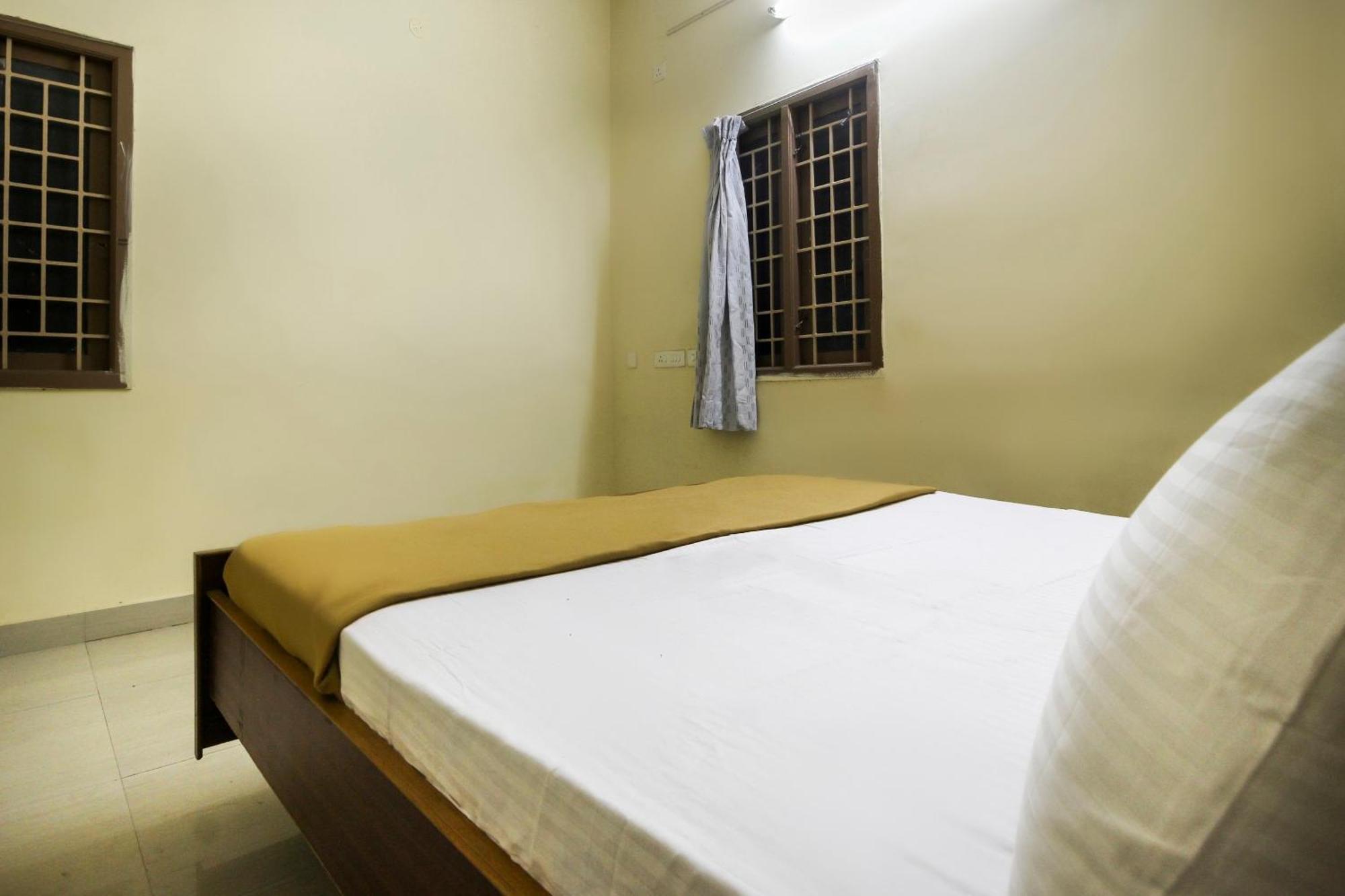 Spot On Jayalakshmi Residency Non Ac Hotell Kovilpatti Exteriör bild